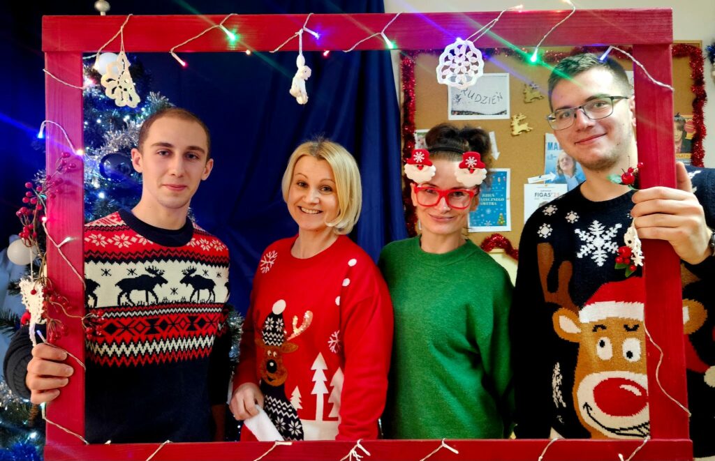 Dzień Świątecznego Swetra w Elektroniku!