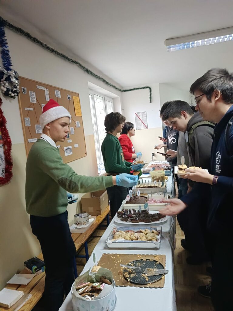 Świąteczny Kiermasz Ciast w naszej szkole